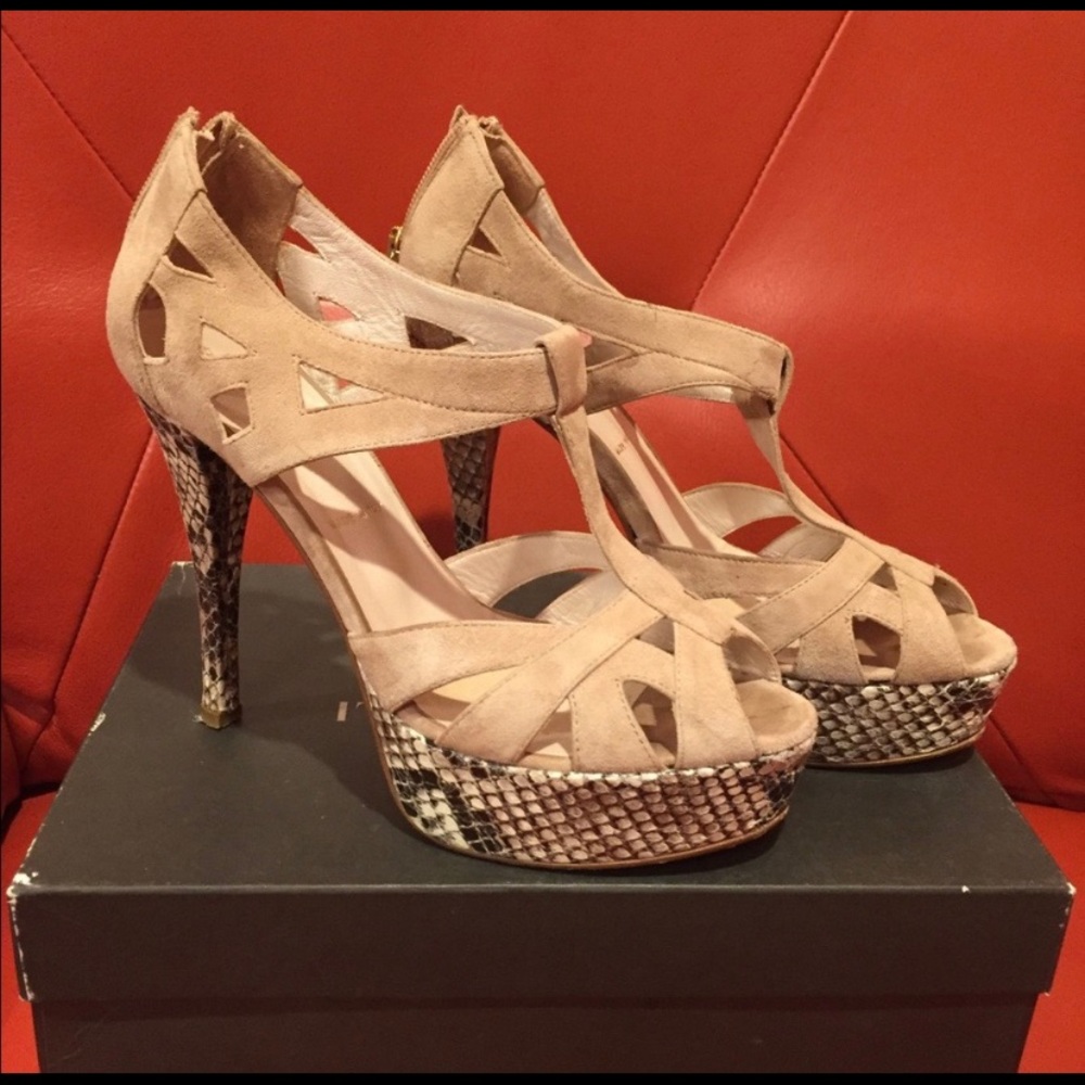 Gorgeous pair of heels